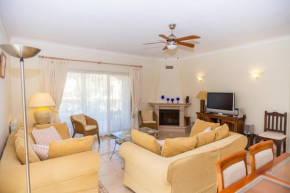 Отель 159D, 2 Bedroom Apartment On Gramacho Golf Course  Карвуэйру